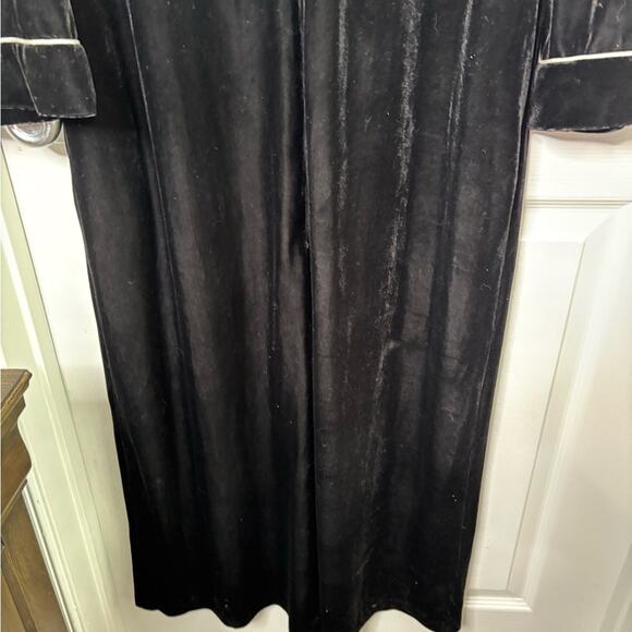 Oscar da le Renta Black Velvet Long Sleeve Caftan Dress Size Small - Picture 3 of 7